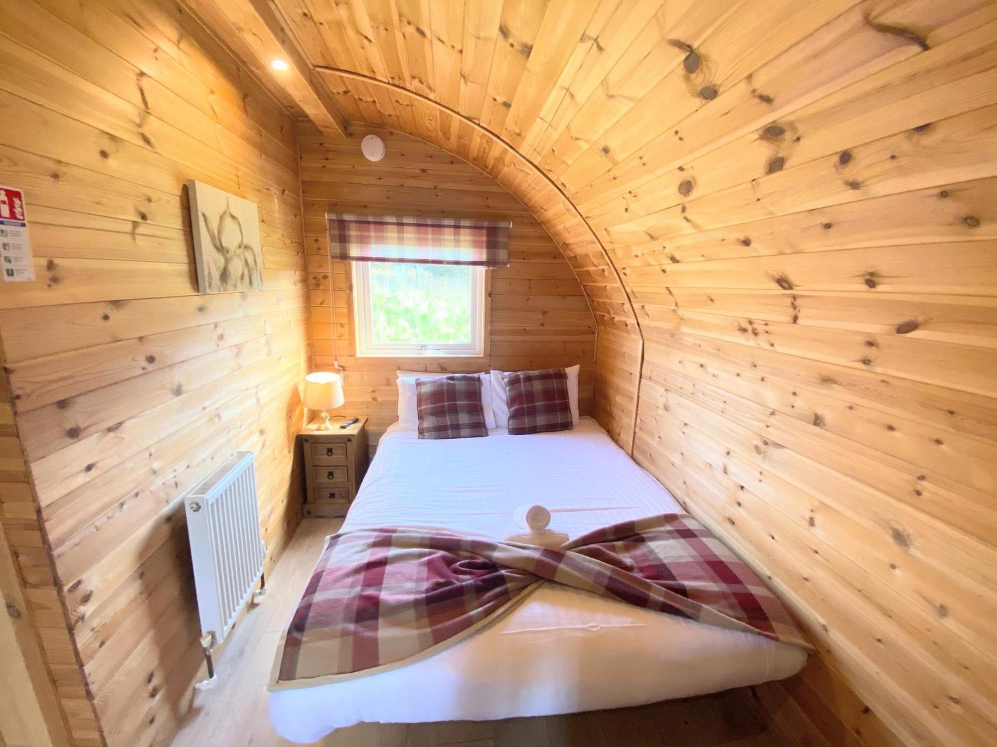 Pond View Pod 1 With Outdoor Hot Tub - Fife - Loch Leven - Lomond Hills Villa Kelty Exteriör bild